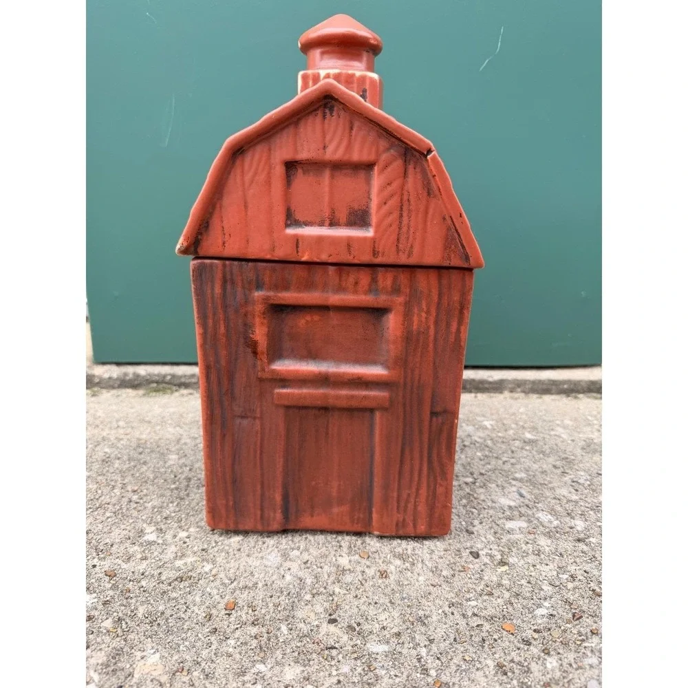 Vintage McCoy Pottery Dutch Treats Brown Farmhouse/Barn Cookie Jar w/Lid‎